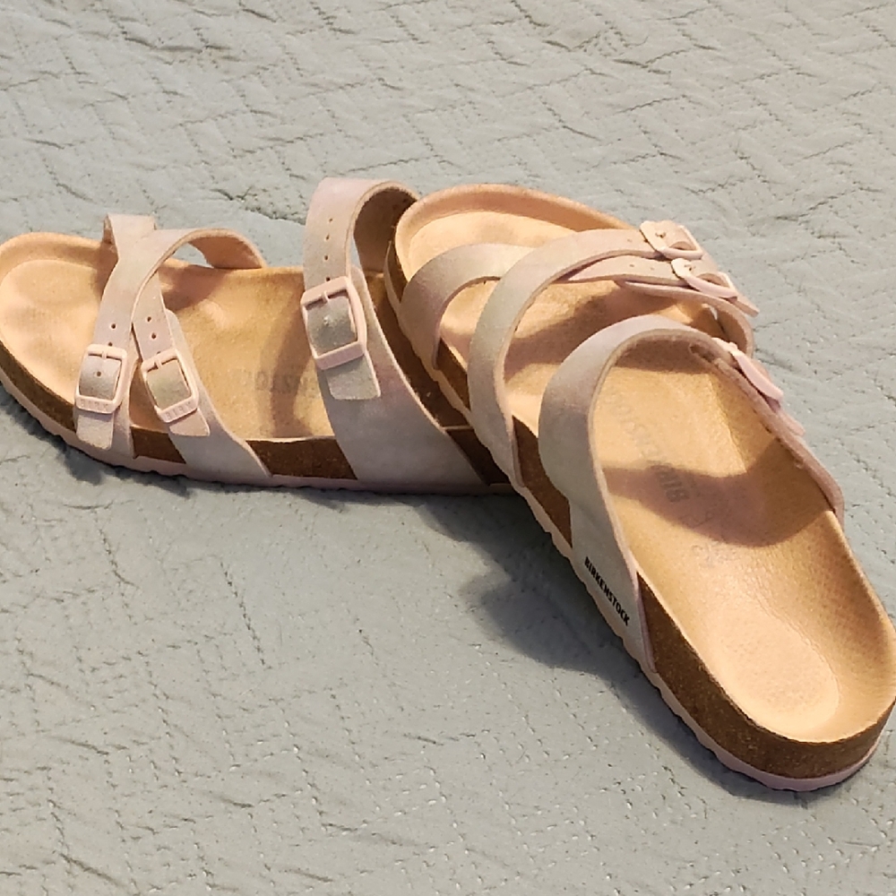 Chic Pink Sandals for Effortless Style